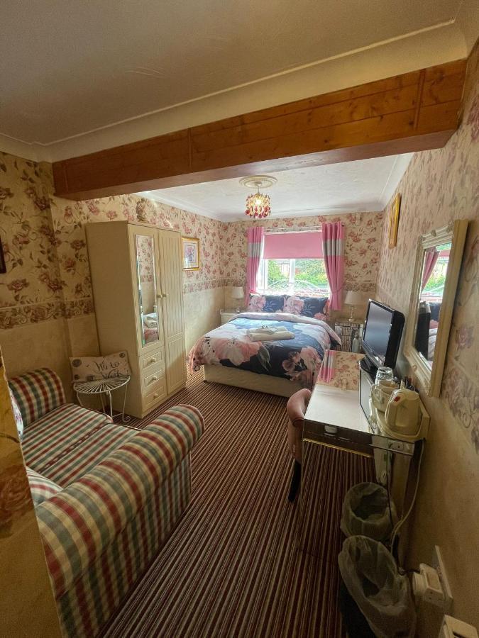 Redwood Lodge Westbury  Buitenkant foto