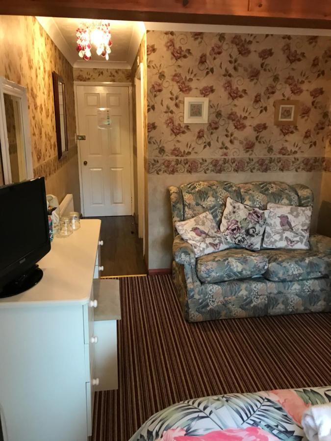 Redwood Lodge Westbury  Buitenkant foto